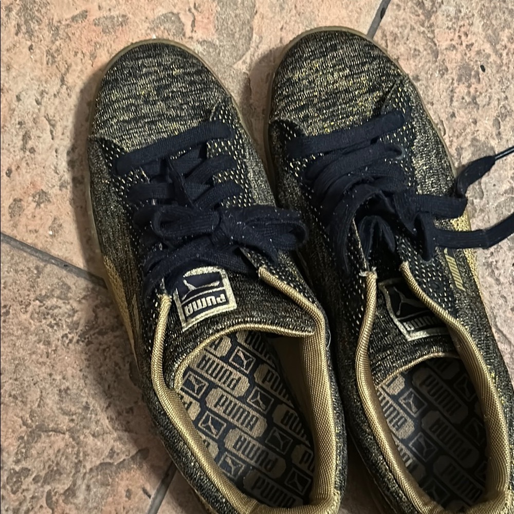 Puma Men’s Sneakers in Black and Gold